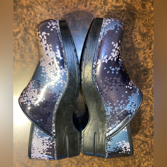 Sanita The Original Danish Clogs in Geometric Print - size 39 - Picture 11 of 13